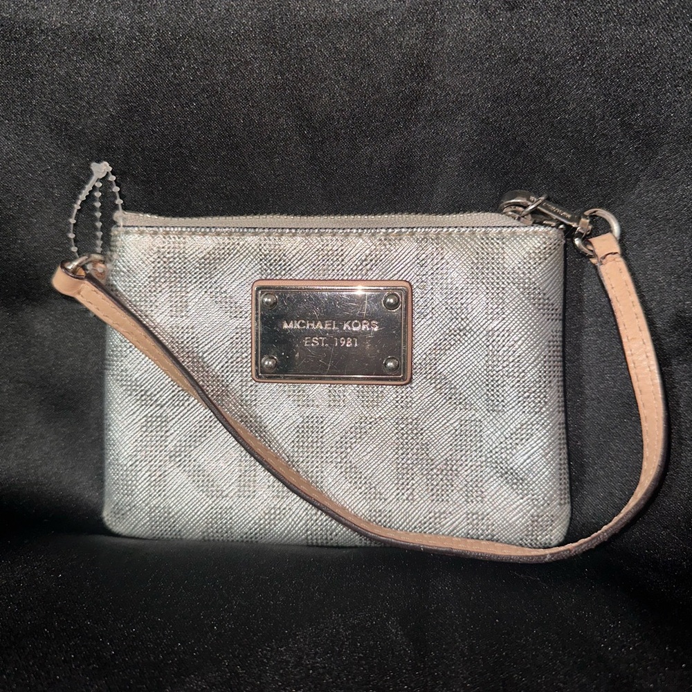 Michael Kors wristlet